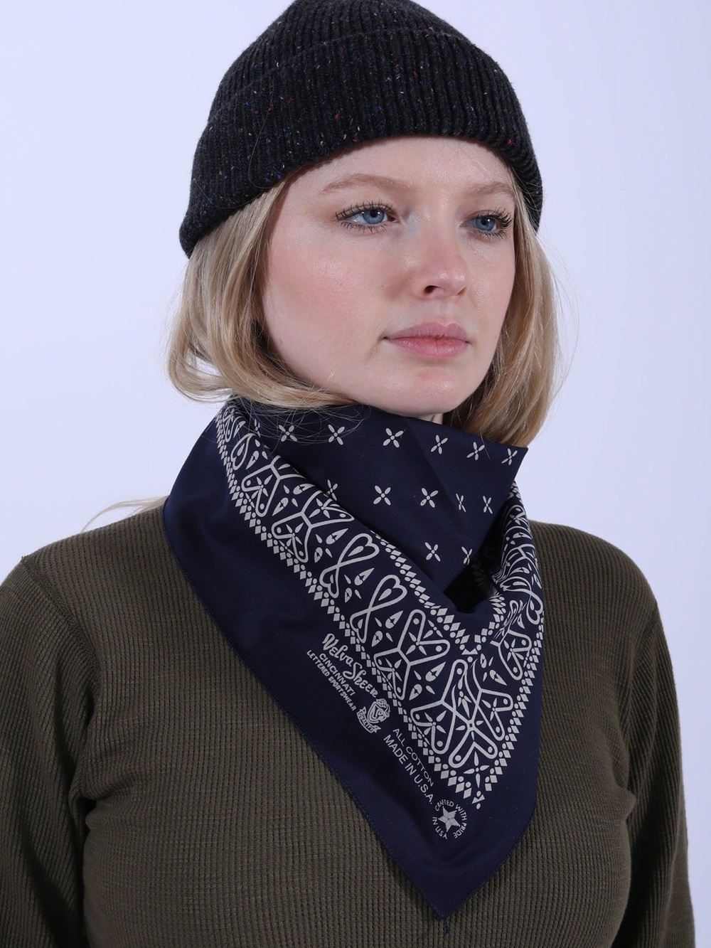 Velva Sheen Cross Bandana in Navy
